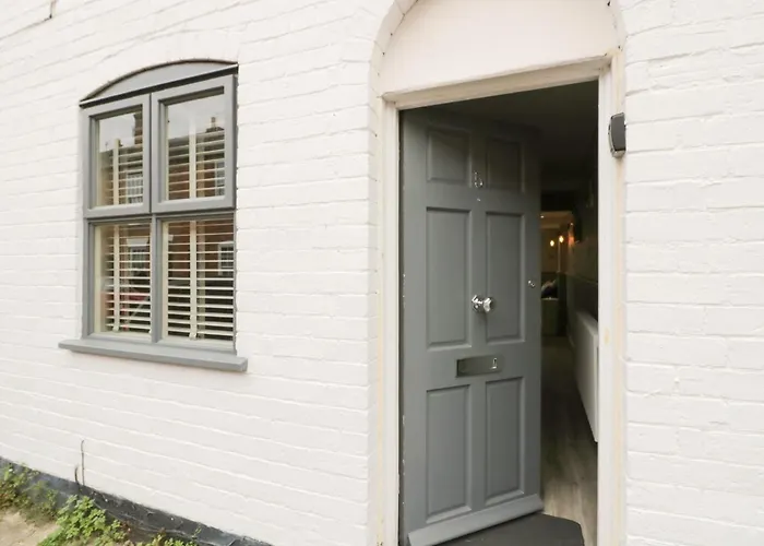 5 Bull Street